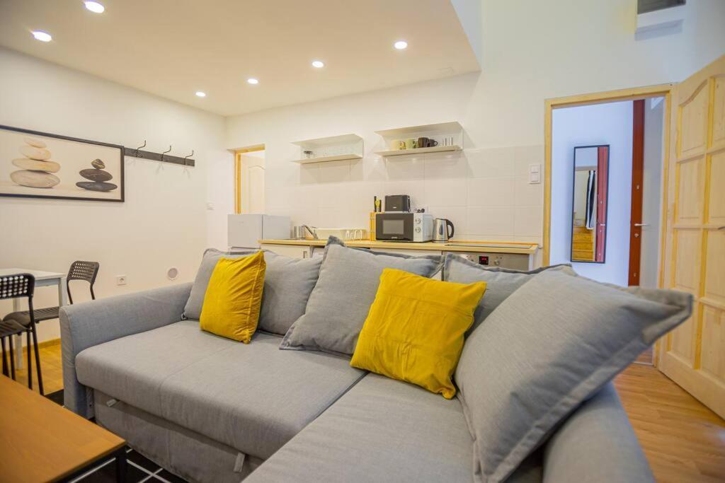 2 Bedroom Flat In The Dob Street, Venus Budapešť Exteriér fotografie