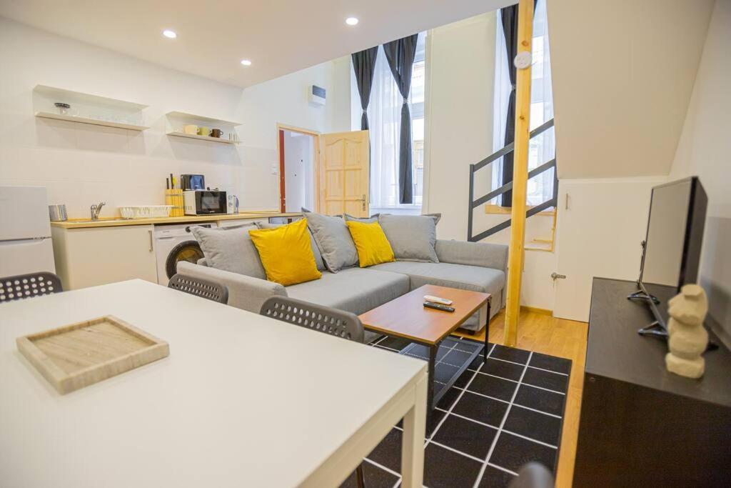2 Bedroom Flat In The Dob Street, Venus Budapešť Exteriér fotografie